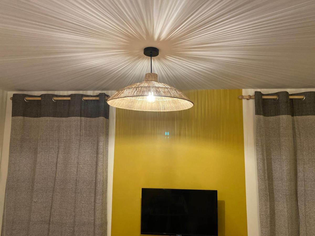 Exceptionnel ! Superbe Appartement Refait A Neuf En Rez-De-Chaussee Avec Parking Prive Castres  Extérieur photo